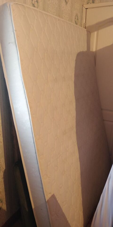 matelas 190x140 0 Sainte-Féréole (19)