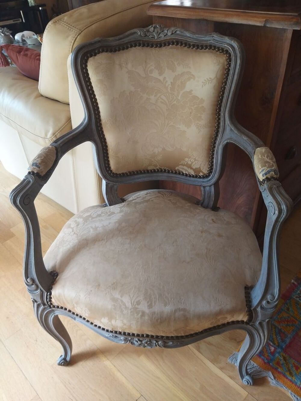 Paire de Fauteuils Cabriolet Style Louis XV Meubles