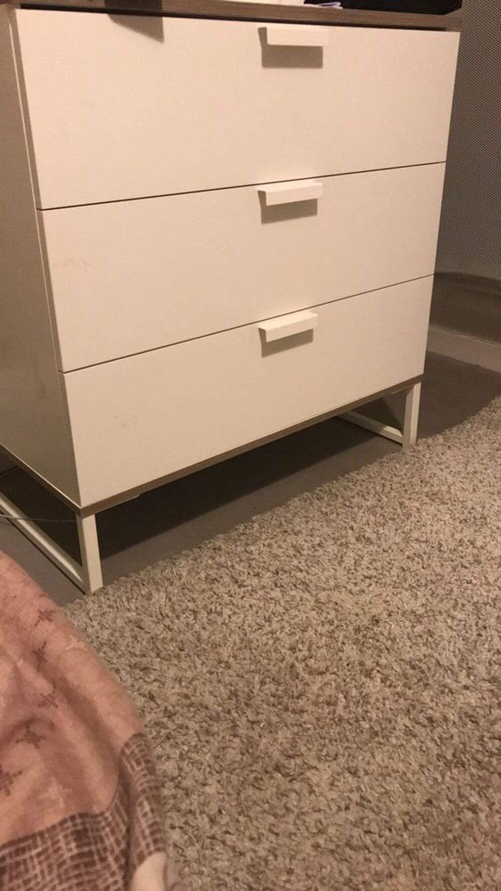 Tapis et Commode IKEA: &eacute;tat neuf Meubles