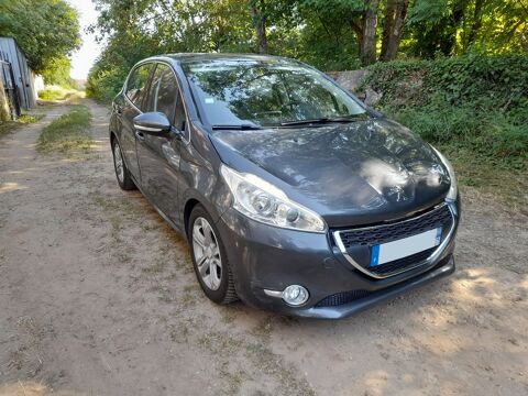 Peugeot 208 1.6 e-HDi 92ch FAP BVM5 Allure 2013 occasion Thionville 57100