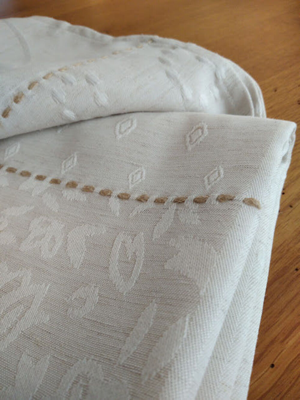 Nappe &eacute;crue tissu jacquard Décoration