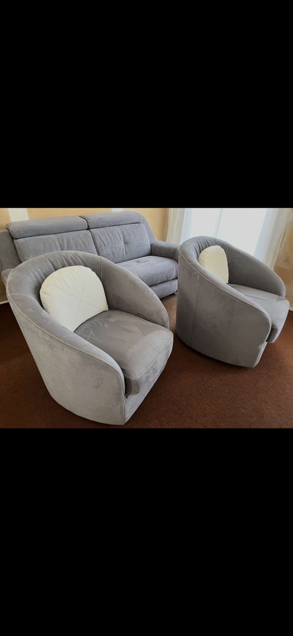 Canap&eacute; et deux fauteuils Mobilier de France Meubles