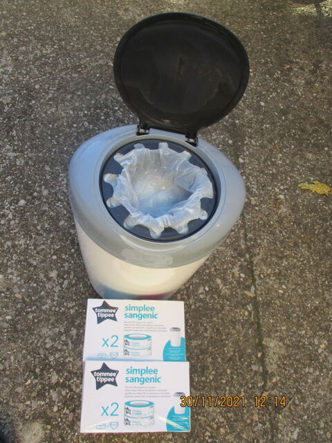 poubelle � couche 20 Montpellier (34)