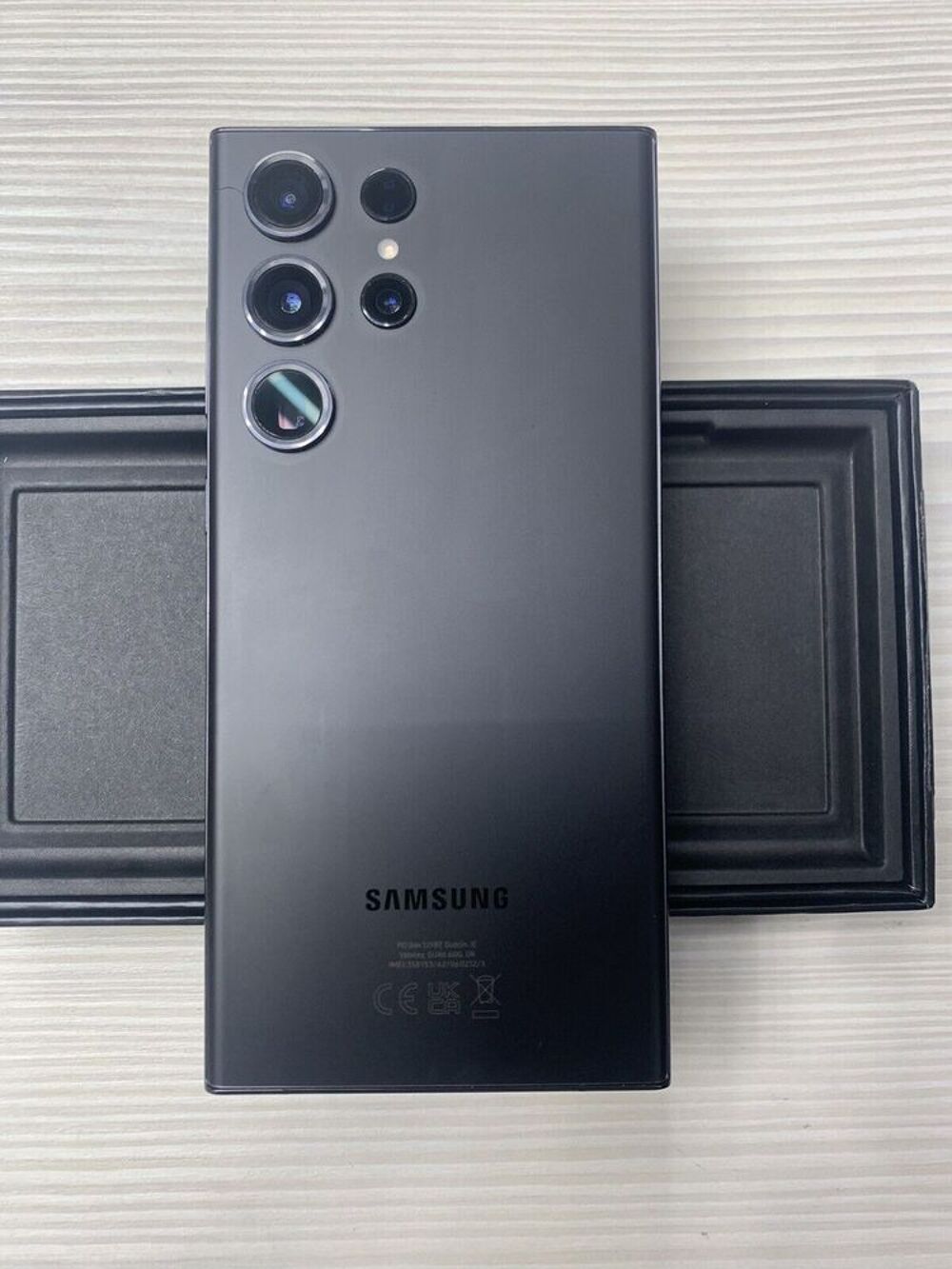 Samsung Galaxy S23 ultra 512GB Téléphones et tablettes