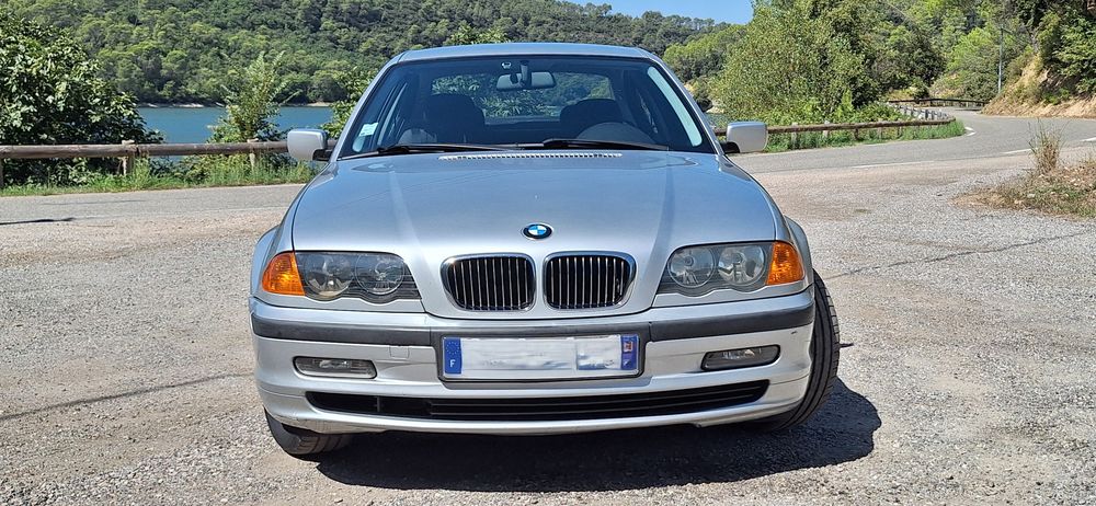 S&eacute;rie 3 320i 1998 occasion 83143 Le Val
