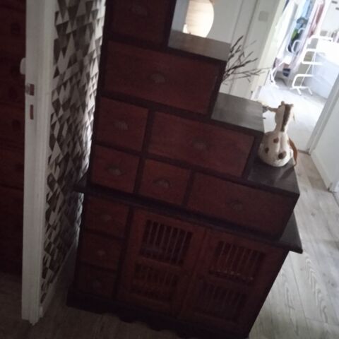 Meuble bois massif escalier 2 parties dimensions totales 148 210 Saint-Rambert-d'Albon (26)