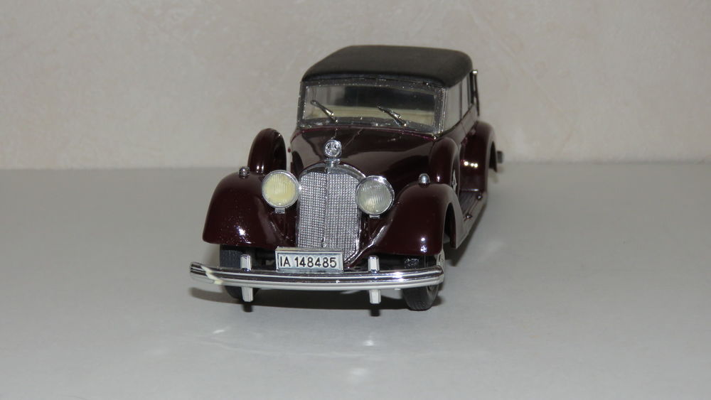 Voiture miniature Mercedes Benz Cabriolet 1932 