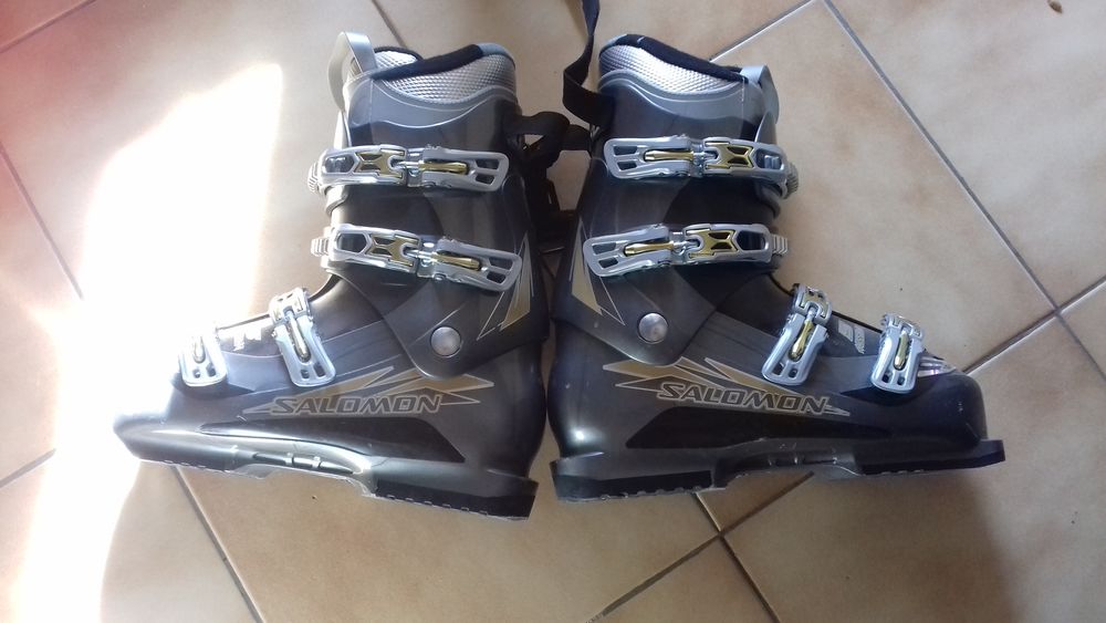 Chaussures de ski SALOMON mission 5 taille 43/44 ( 28:5 )
Chaussures