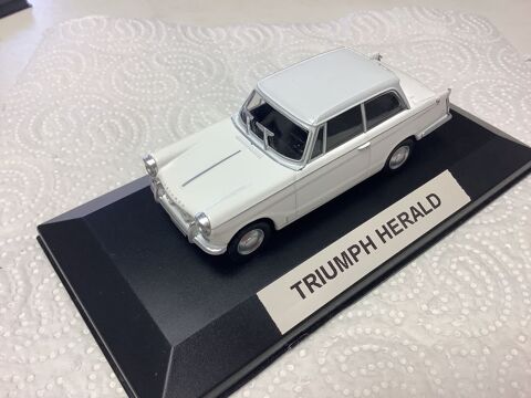 TRIUMPH HERALD 1959 1/43 voiture miniature 8 Als (30)