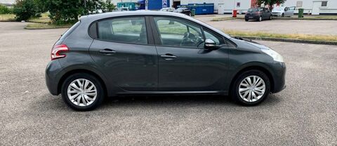 Peugeot 208 1.2 VTI 82ch CT ok rien à pr&eacu