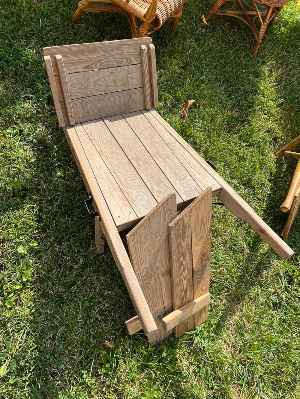 Lot chaises rotin et brouettes enfant Mobilier enfants