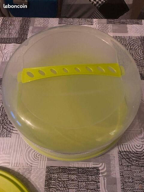 2 R�cipients A g�teaux 20 Margny-l�s-Compi�gne (60)