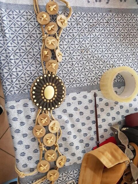 Ceinture tresse beige neuve 175 cm de long rond central 11 5 Viriat (01)