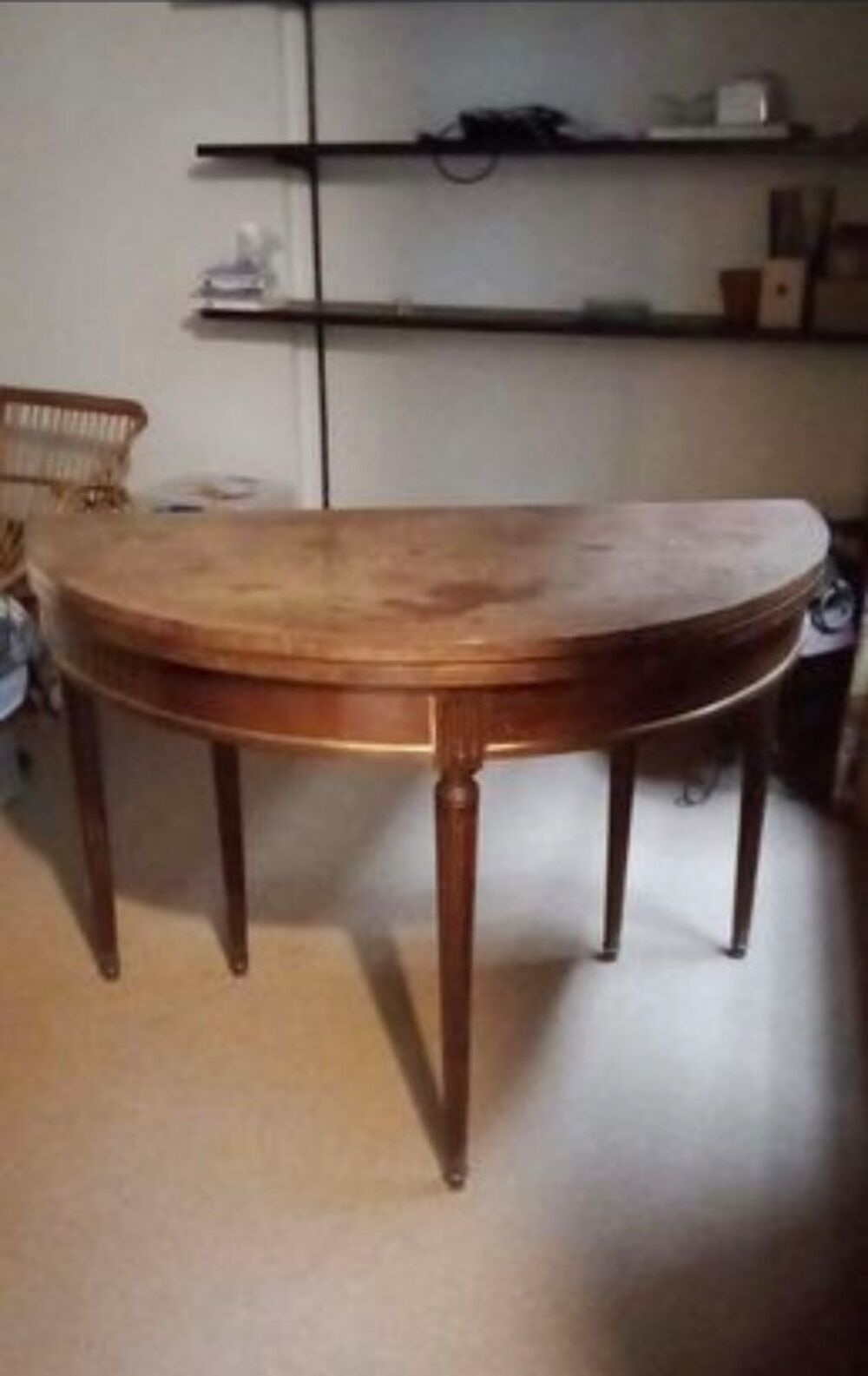 Table &eacute;l&eacute;gante en bois demi lune Meubles