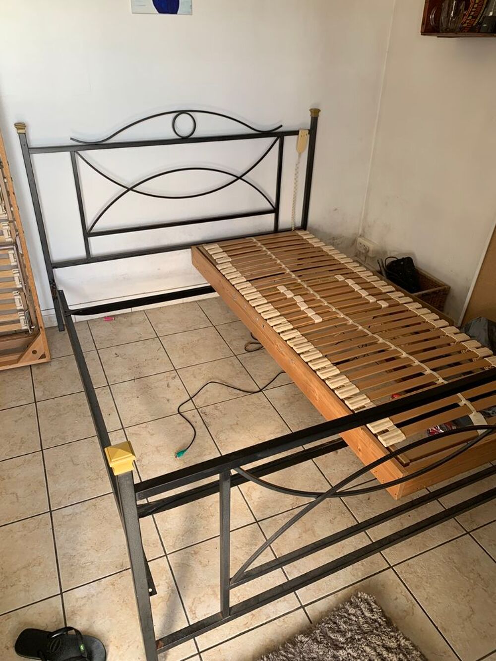 Lit 160x200 + 2 sommiers &eacute;lectriques dunlopillo 80cm Meubles