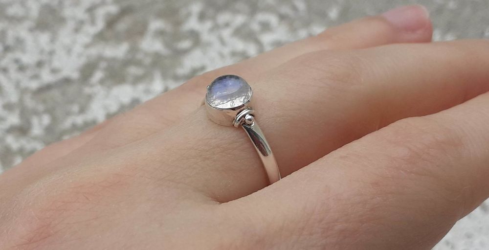 Bague argent 925 et Pierre de Lune - NEUVE - Taille 50 Bijoux et montres