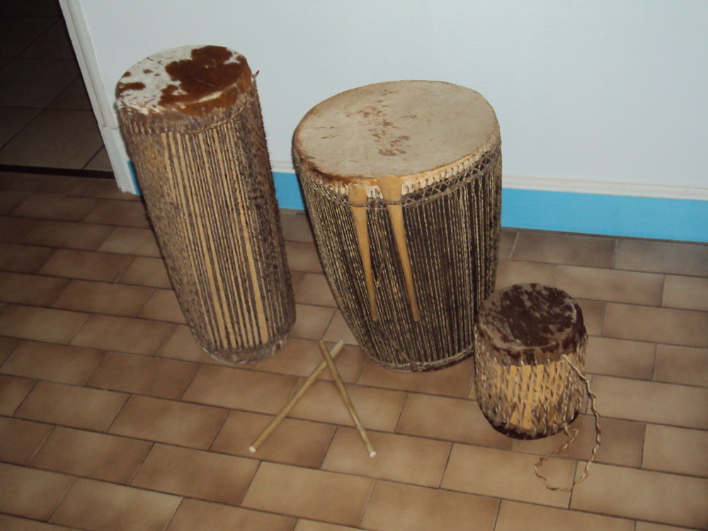  Tambour Ingoma de Guin&eacute;e Equatoriale Prix en baisse 200€ Instruments de musique