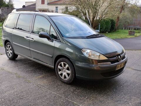 Peugeot 807 2.0 HDi 16v 120 Ex&eacute;cutive