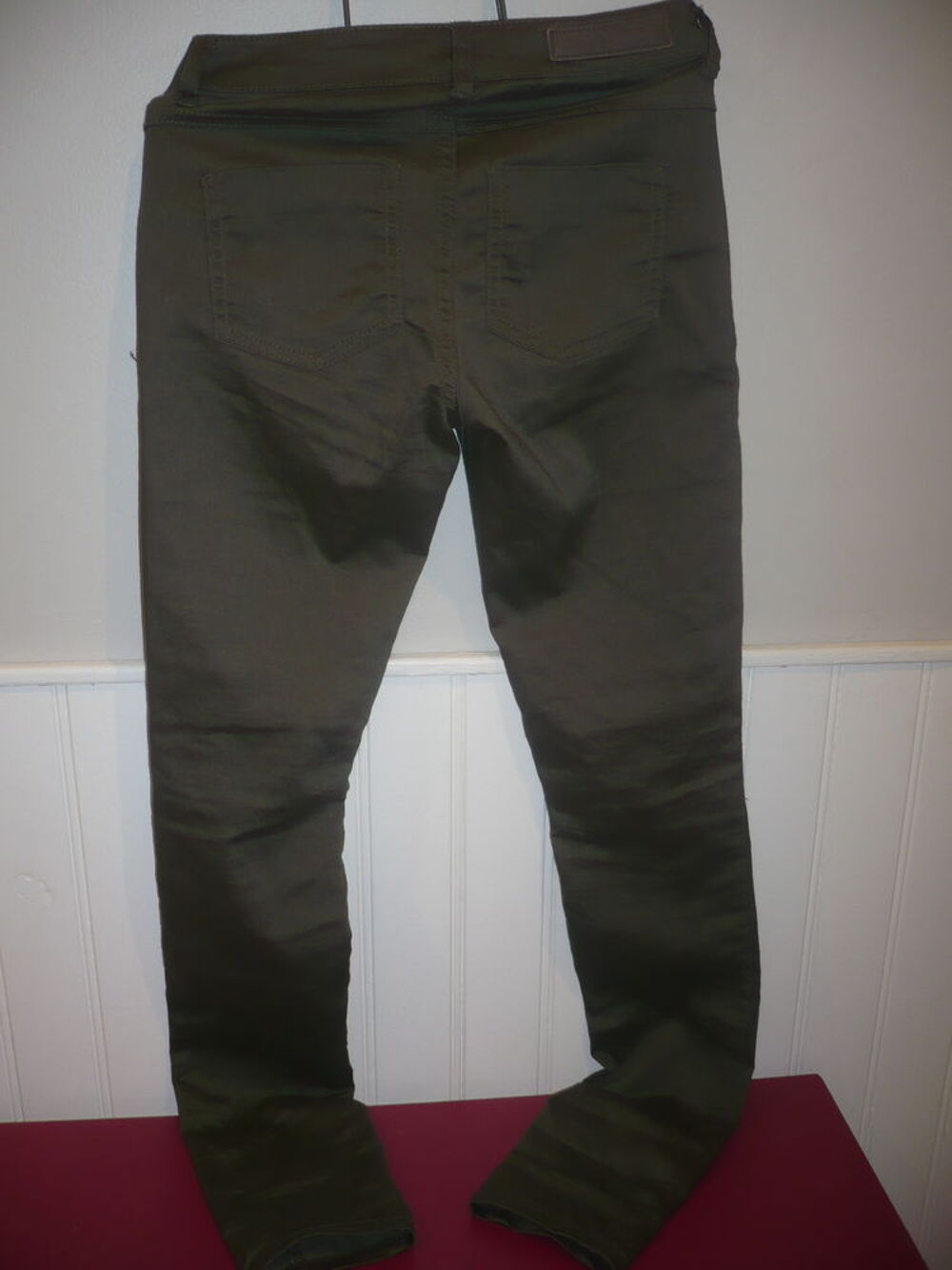 PANTALON TAILLE XS (34) Vêtements
