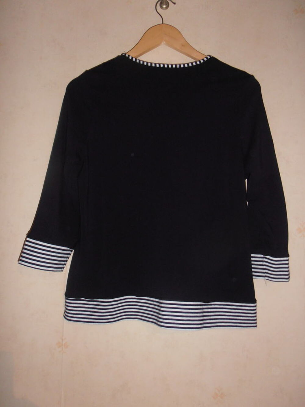 Haut marin (82) Vêtements