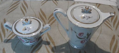 Service café porcelaine cafetière sucrier 12 tasses soutasse 50 Castries (34)