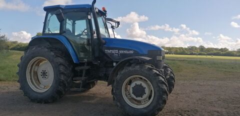 NEW HOLLAND Tracteur agricole 2001 occasion Cand&eacute; 49440