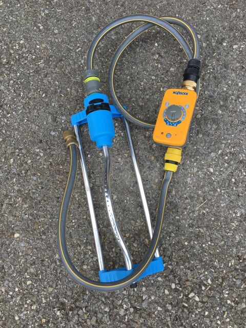 Arroseur et programmateur d'arrosage
35 Cons-Sainte-Colombe (74)