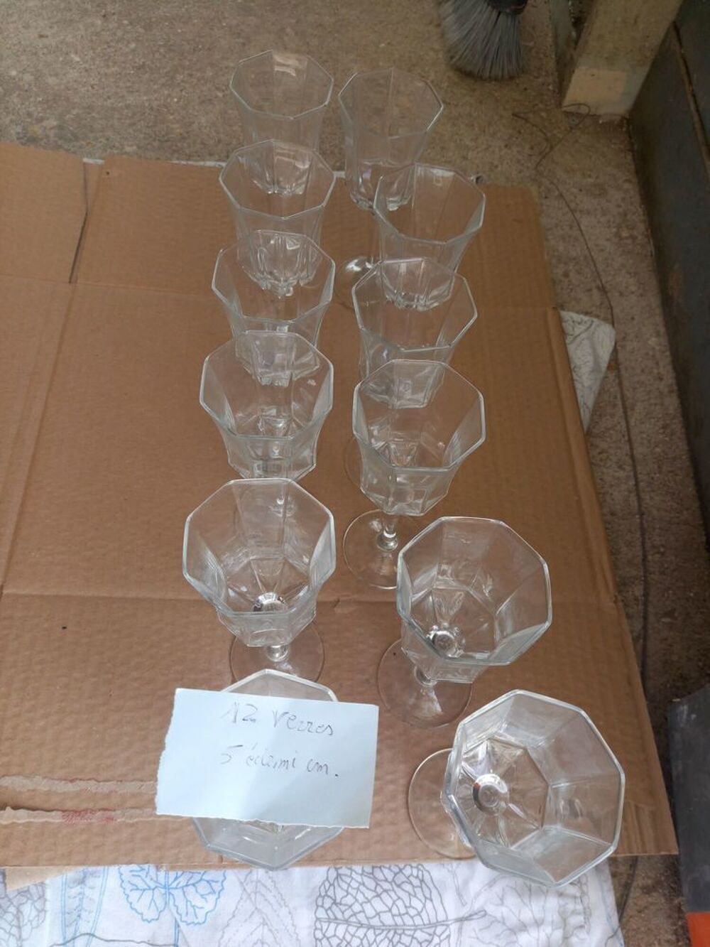 LOTS DES VERRES &Agrave; VIN O&Ugrave; CHAMPAGNE 1 Lots / Cuisine