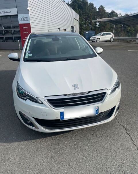 Peugeot 308 1.2 PureTech 130ch S&S BVM6 Allure 2017 occasion Bordeaux 33000