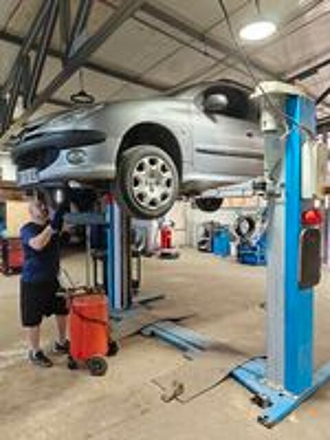   URGENT Garage Automobile Pignons sur rue. 