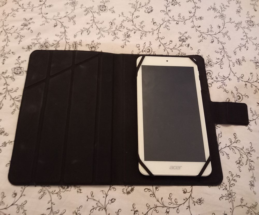tablette acer iconia one7 tr&egrave;s bon &eacute;tat Téléphones et tablettes