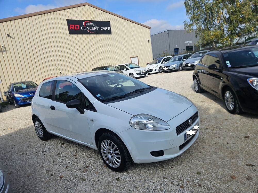 Punto PUNTO 1.2 8V - 60 CULT II 2009 occasion 89150 Saint-Val&eacute;rien