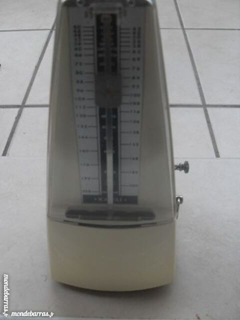 ancien m�tronome 22 Saint-Germain-au-Mont-d'Or (69)