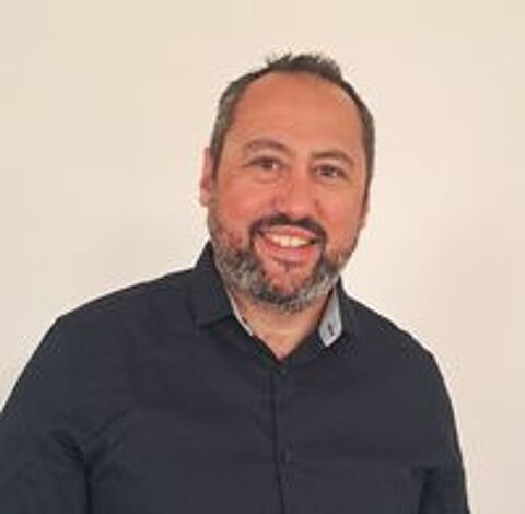   Prof d'anglais Cambridge Celta   donne cours particuliers 