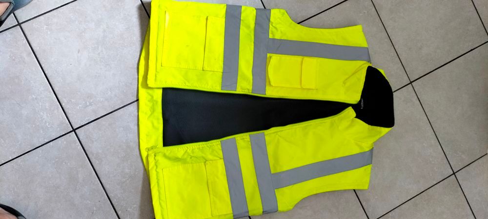 GILET DE CHANTIER FLUO DOUBL&eacute; POLAIRE Bricolage