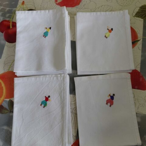 nappe 12 couverts brod�e main 50 Magny-le-D�sert (61)