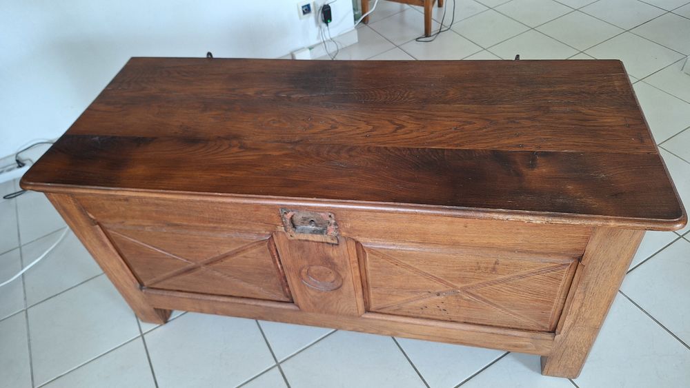 COFFRE EN BOIS Meubles