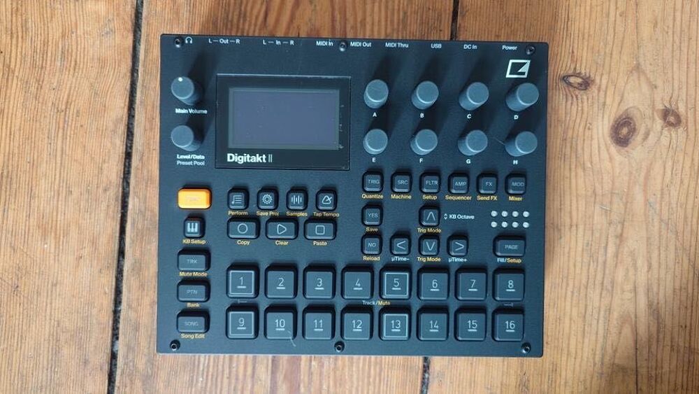 Elektron Digitakt 2 (mk II) Groovebox et sampler avec emballage d'origine Instruments de musique