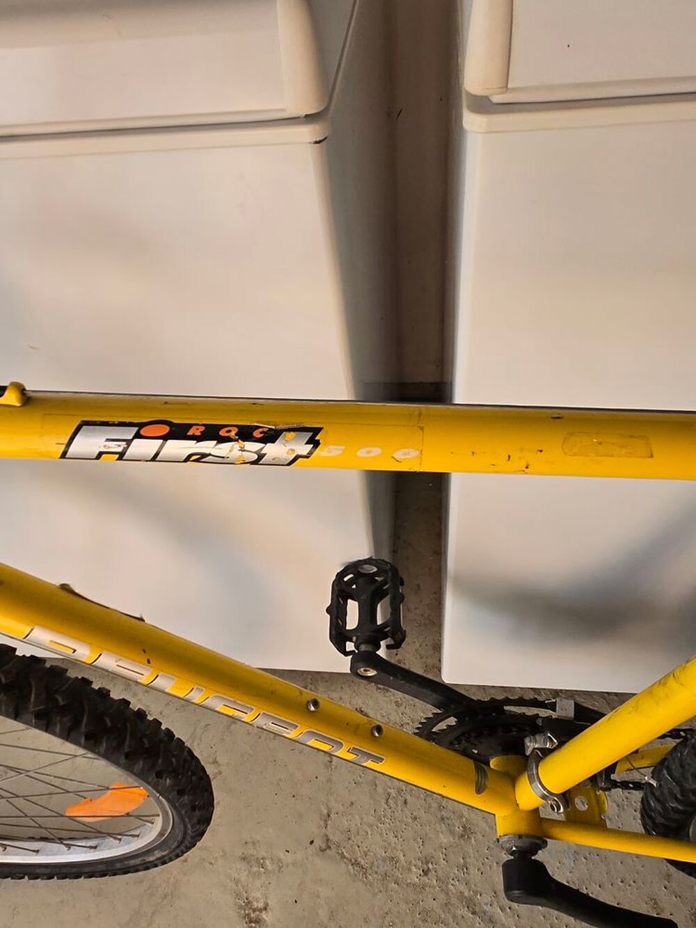 V&eacute;lo peugeot jaune 24 pouces Vélos