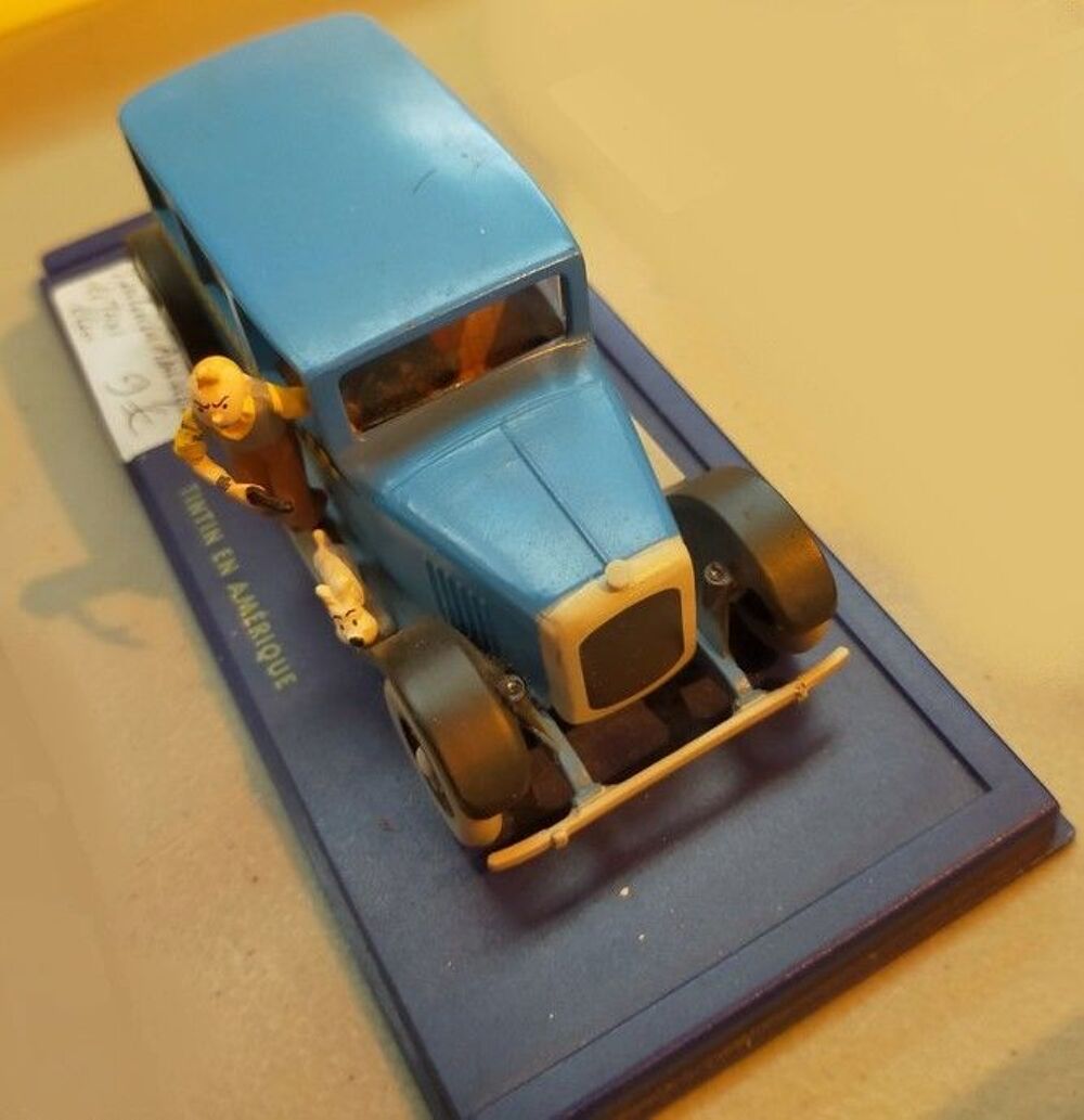 Lot complet de 3 voitures miniatures TINTIN
