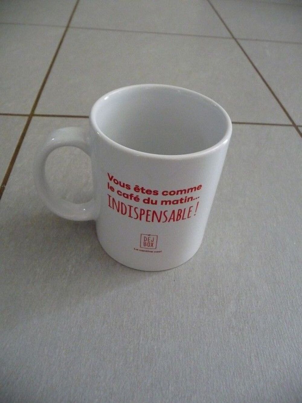 Tasse blanche avec message - Neuve Décoration