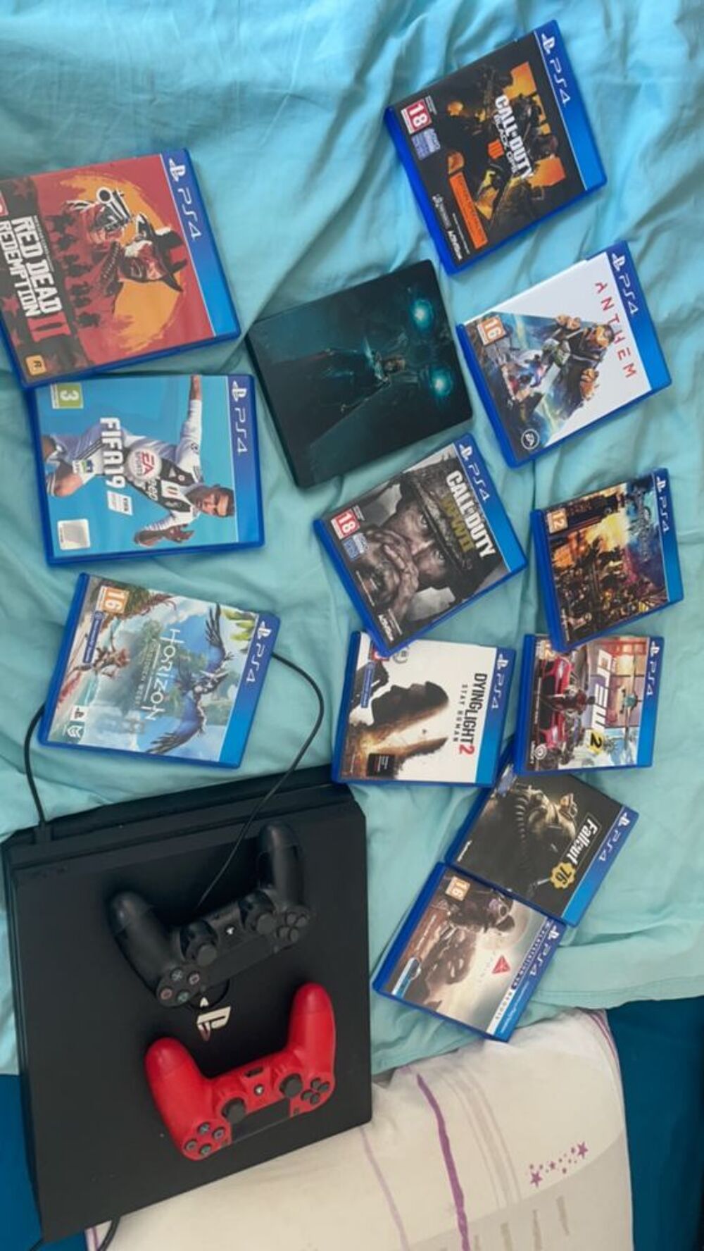 Console ps4 pro 1 to Consoles et jeux vidéos