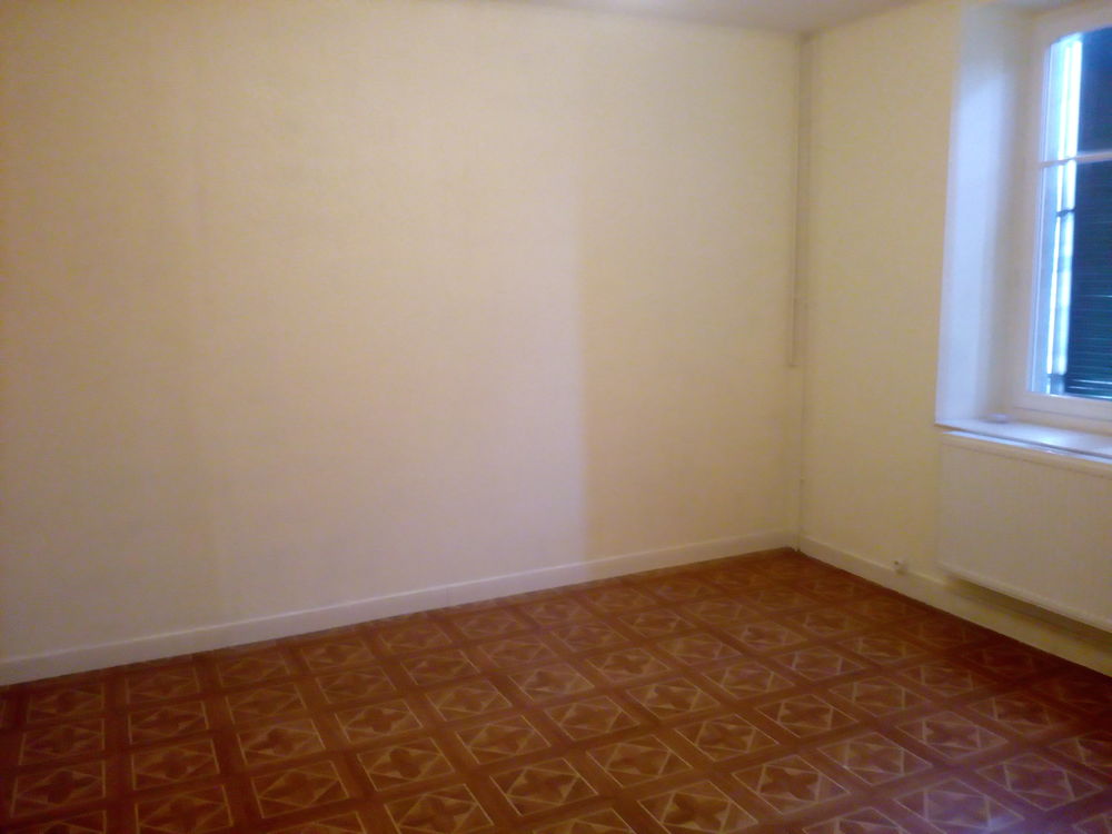 Location Appartement Bel F1 Bis proche centre pour personne calme Épinal