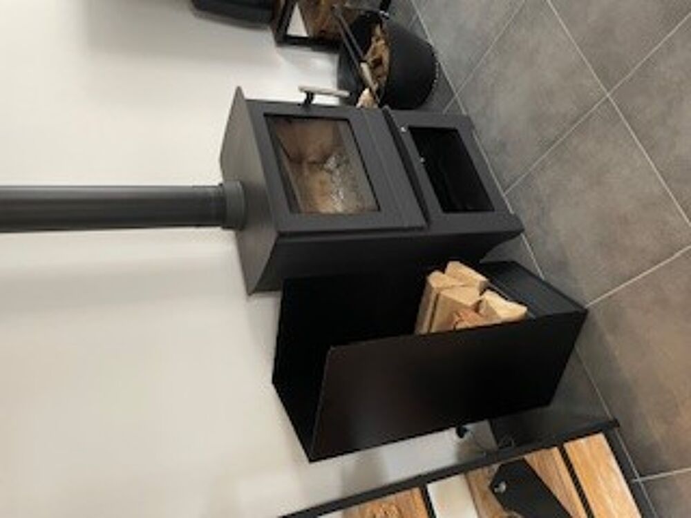 Po&ecirc;le &agrave; bois moderne noir Meubles