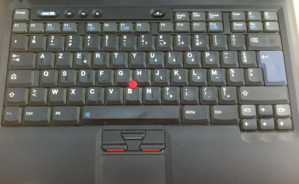 PC Portable retrogaming IBM R51 DVD graveur CD Windows 98 Mat�riel informatique