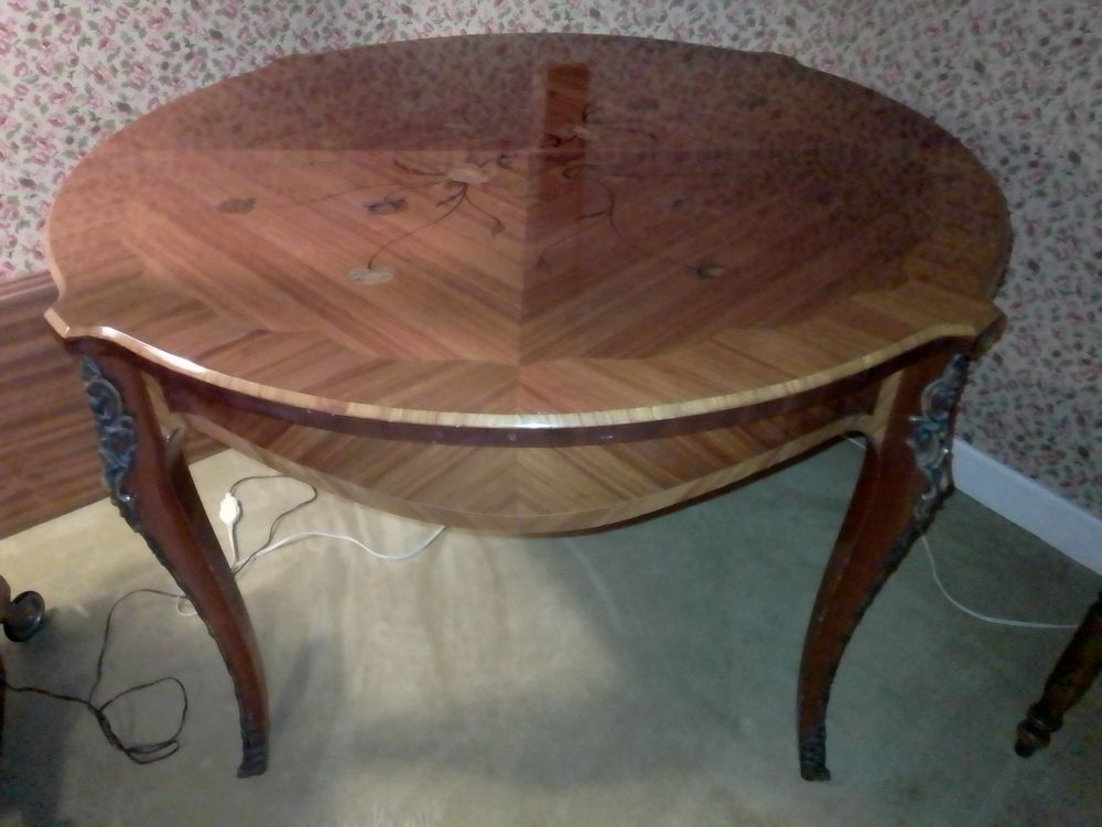 Salle &agrave; Manger et Table Meubles