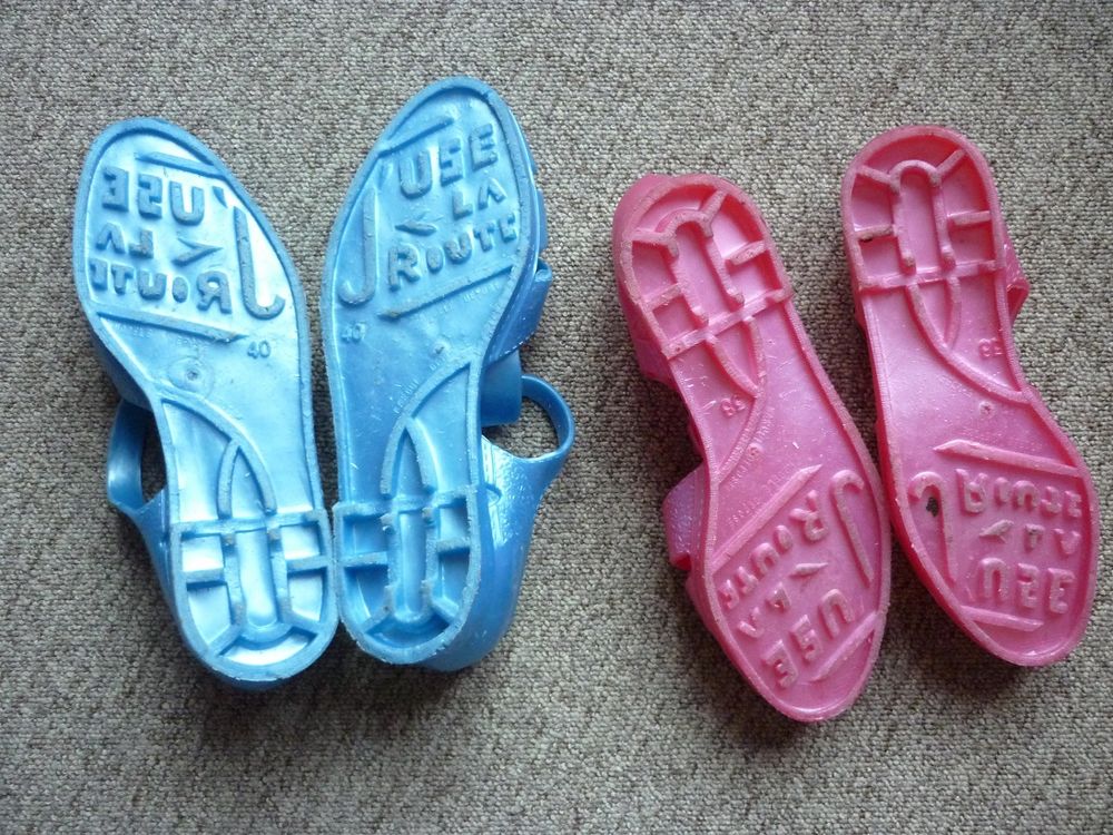 2 paires "M&Eacute;DUSES" sandales plage vintage (Tailles 38 &amp; 40) Chaussures