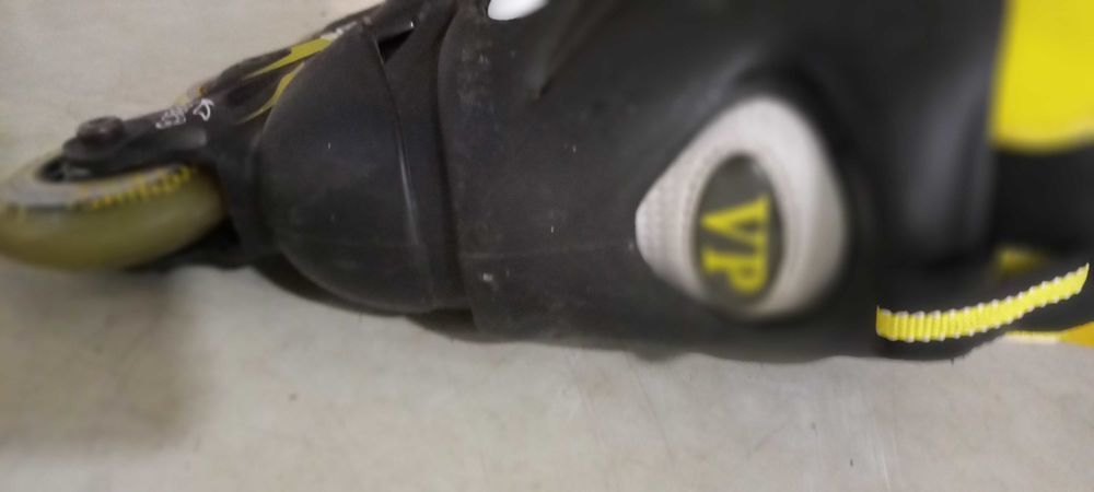 vendre patin roulette pointure 36. tr&egrave;s bonne &eacute;tat Sports