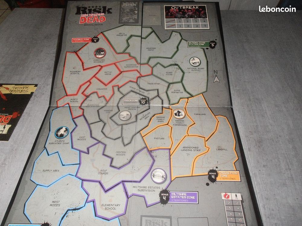 Risk Winning Moves The Walking Dead - En parfait &eacute;tat. Jeux / jouets