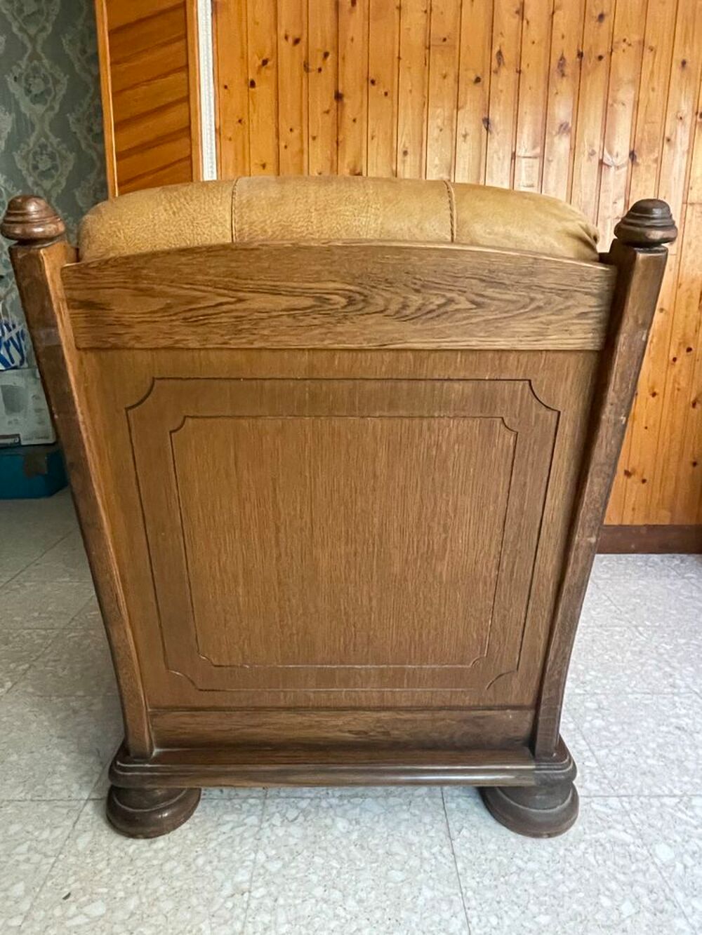 fauteuil de salon en cuir et bois Meubles